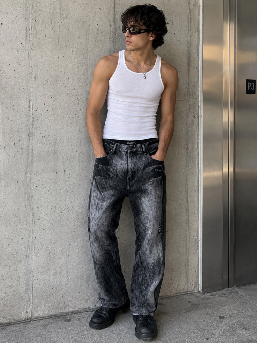ROCAWEAR BLAK Y2K Distressed Acid Wash Straight Fit Denim Jeans Size 38